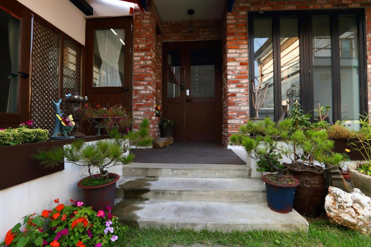 Yujung Guesthouse Jeonju Exterior foto